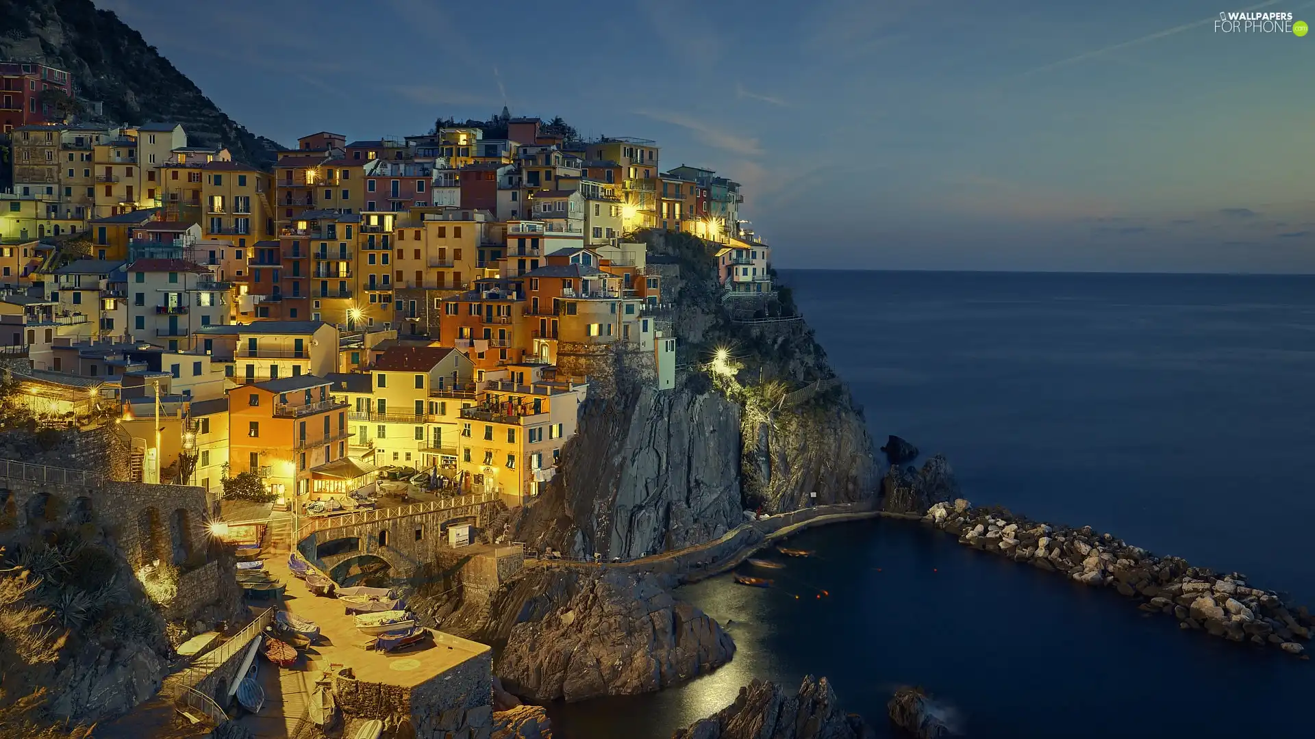 Manarola, Italy, illuminated, Houses, sea