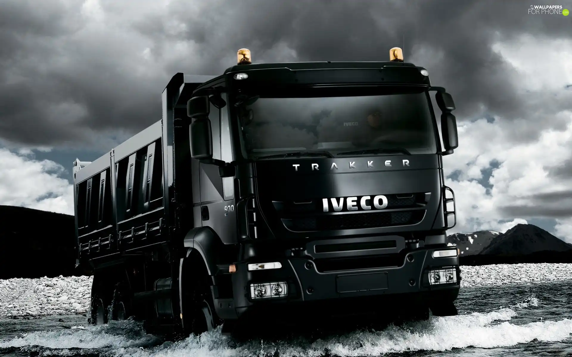 River, dump truck, Iveco, Sky
