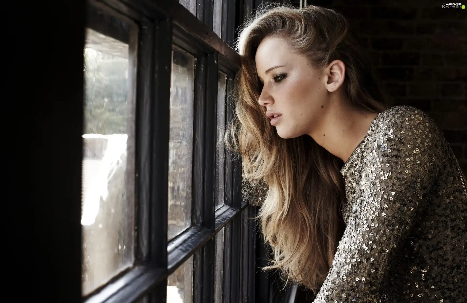 jennifer lawrence, Window
