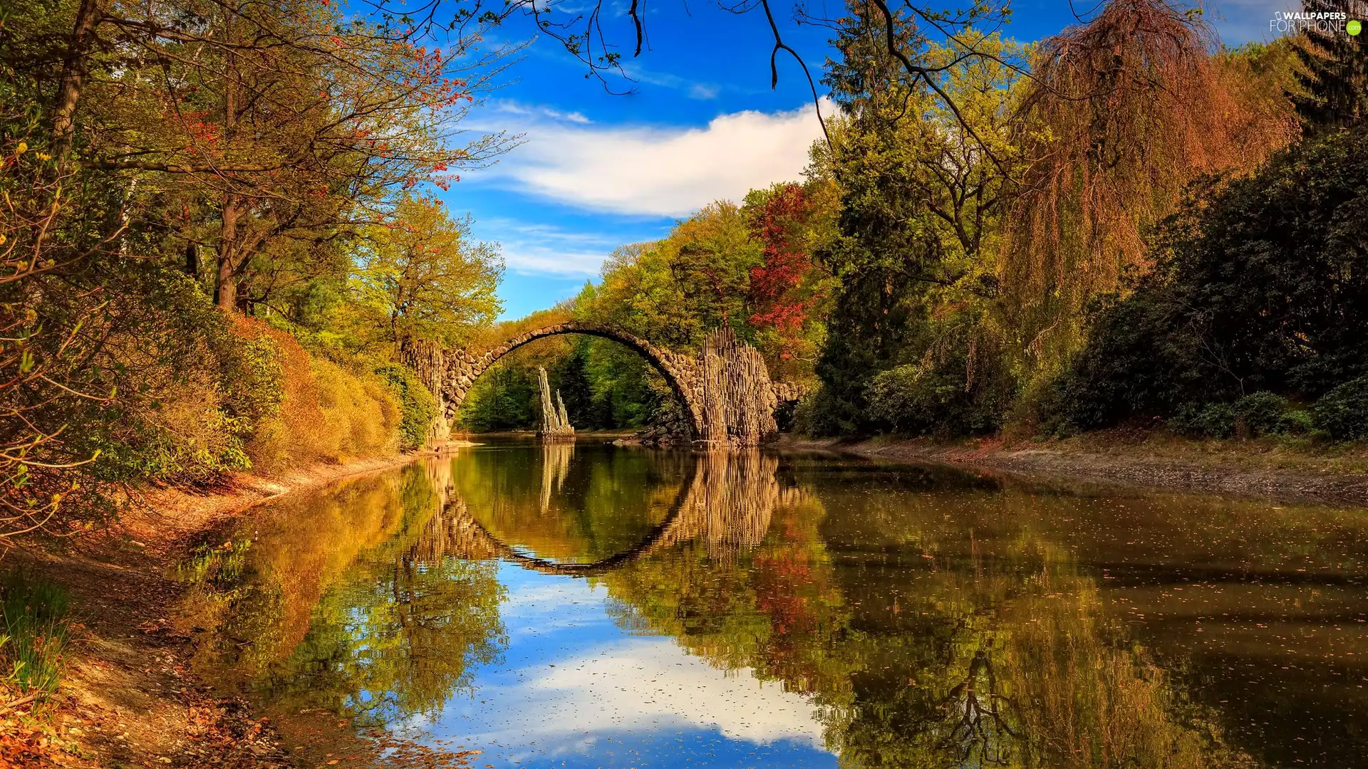Kromlau Rhododendronpark, Saxony, Lake Rakotz, Gablenz, Germany, Arch Bridge, autumn