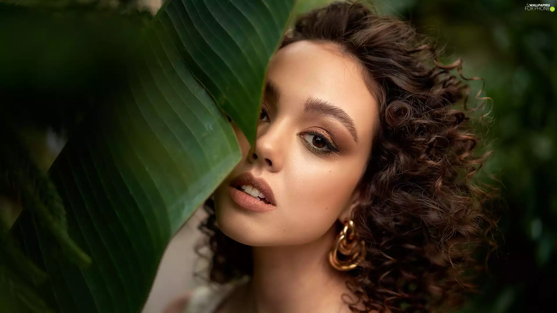 Women, ear-ring, leaf, make-up