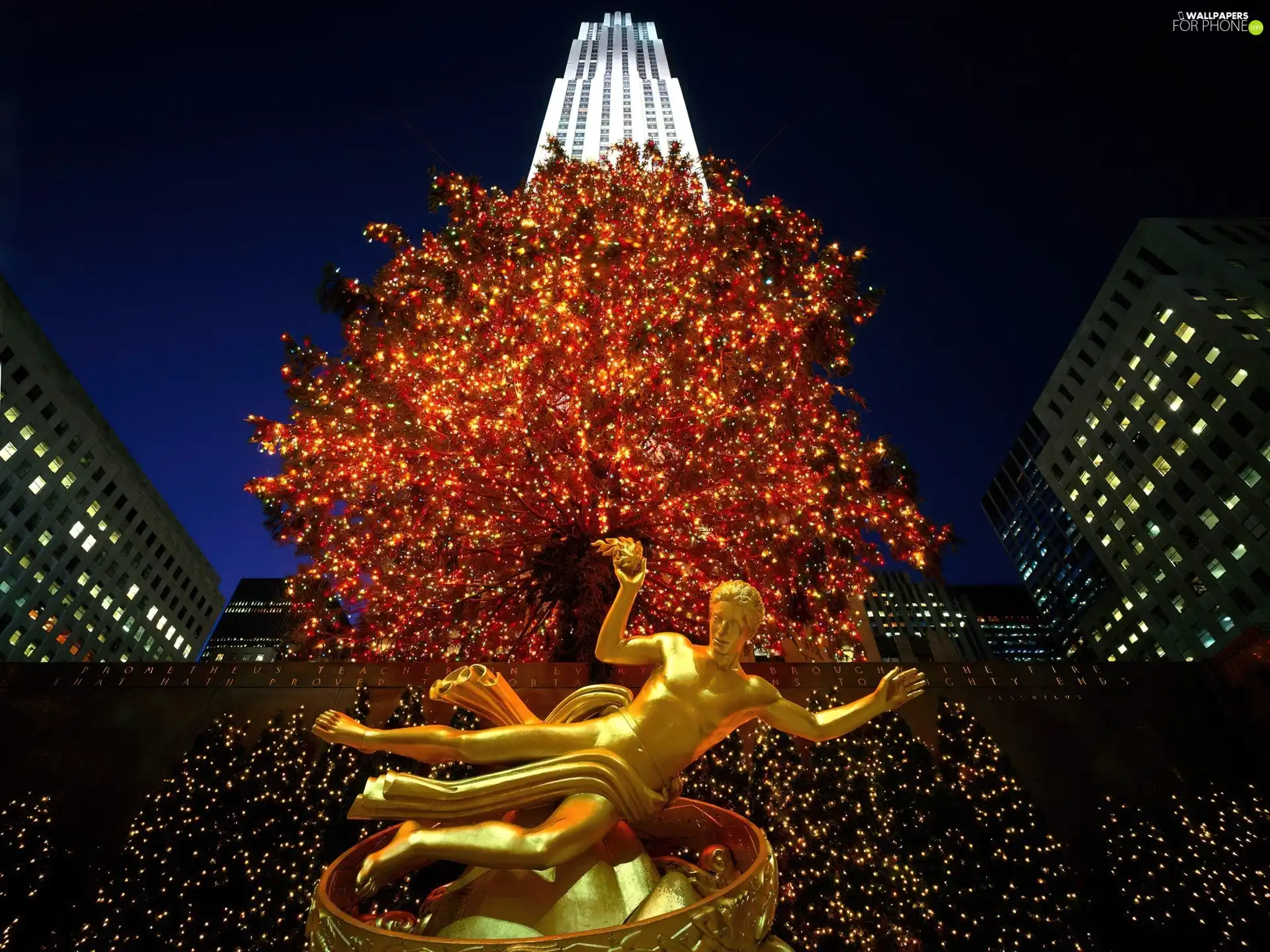 Statue monument, Christmas, lights