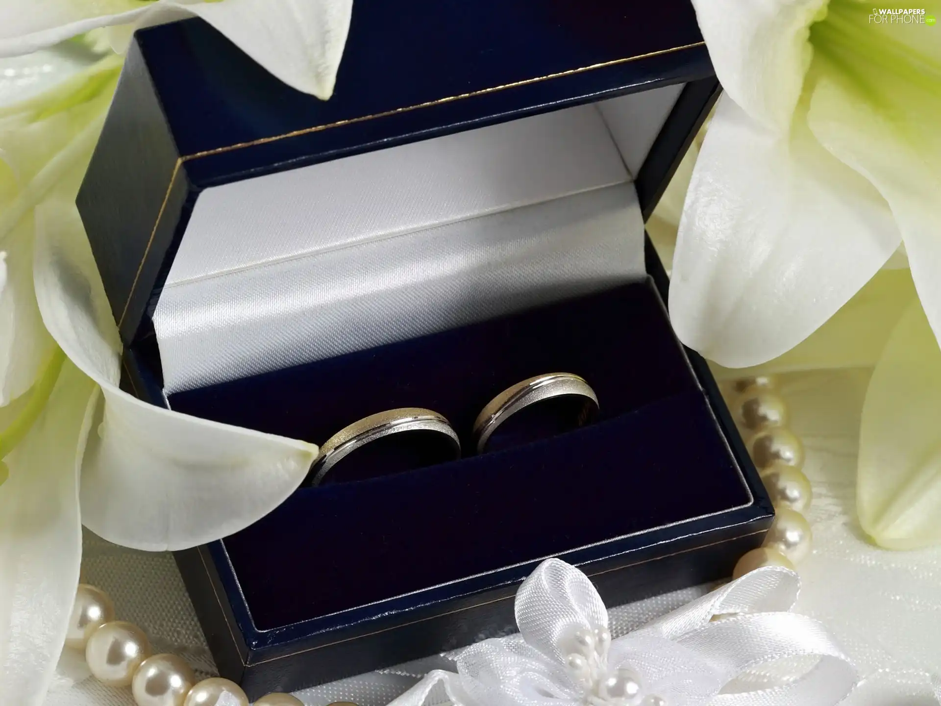 lilies, rings, Box