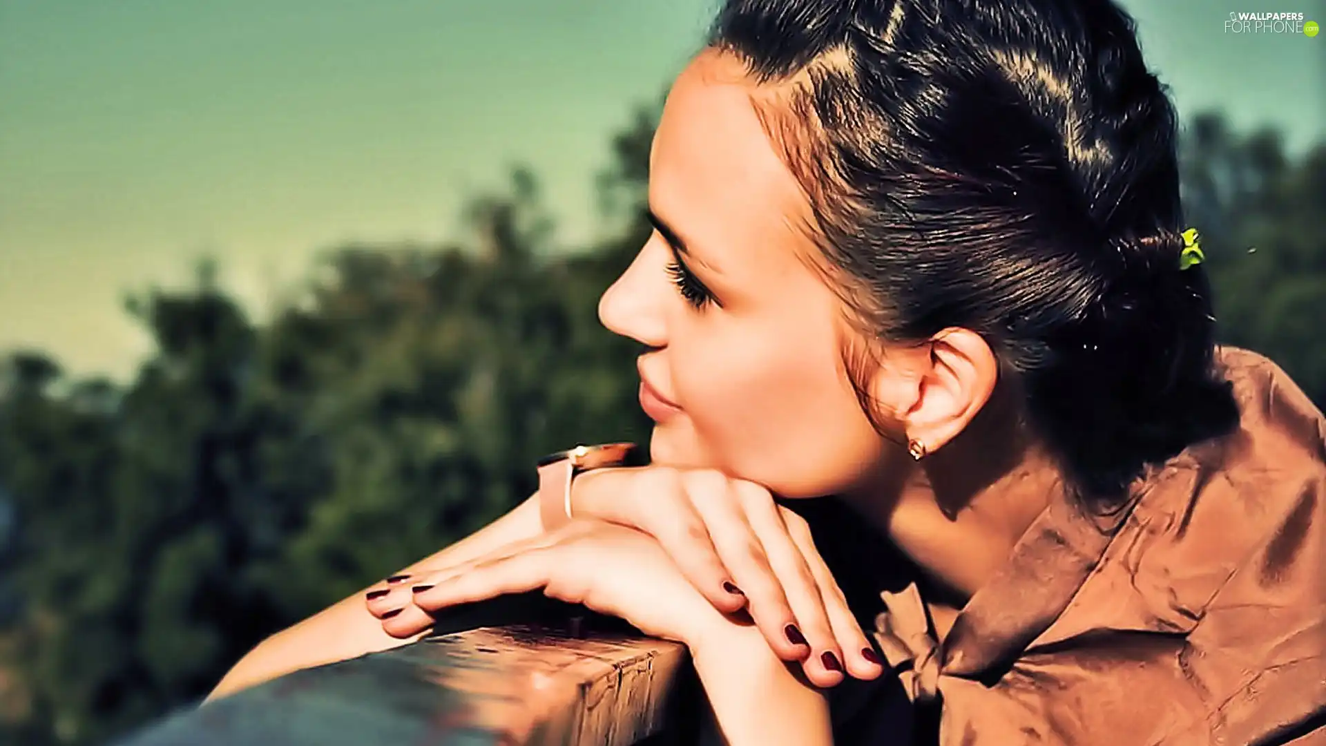 Watch, ear-ring, Women, make-up, very sensible