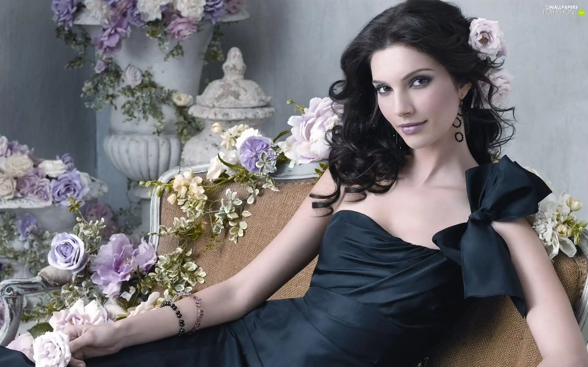 Flowers, Teresa Moore, model