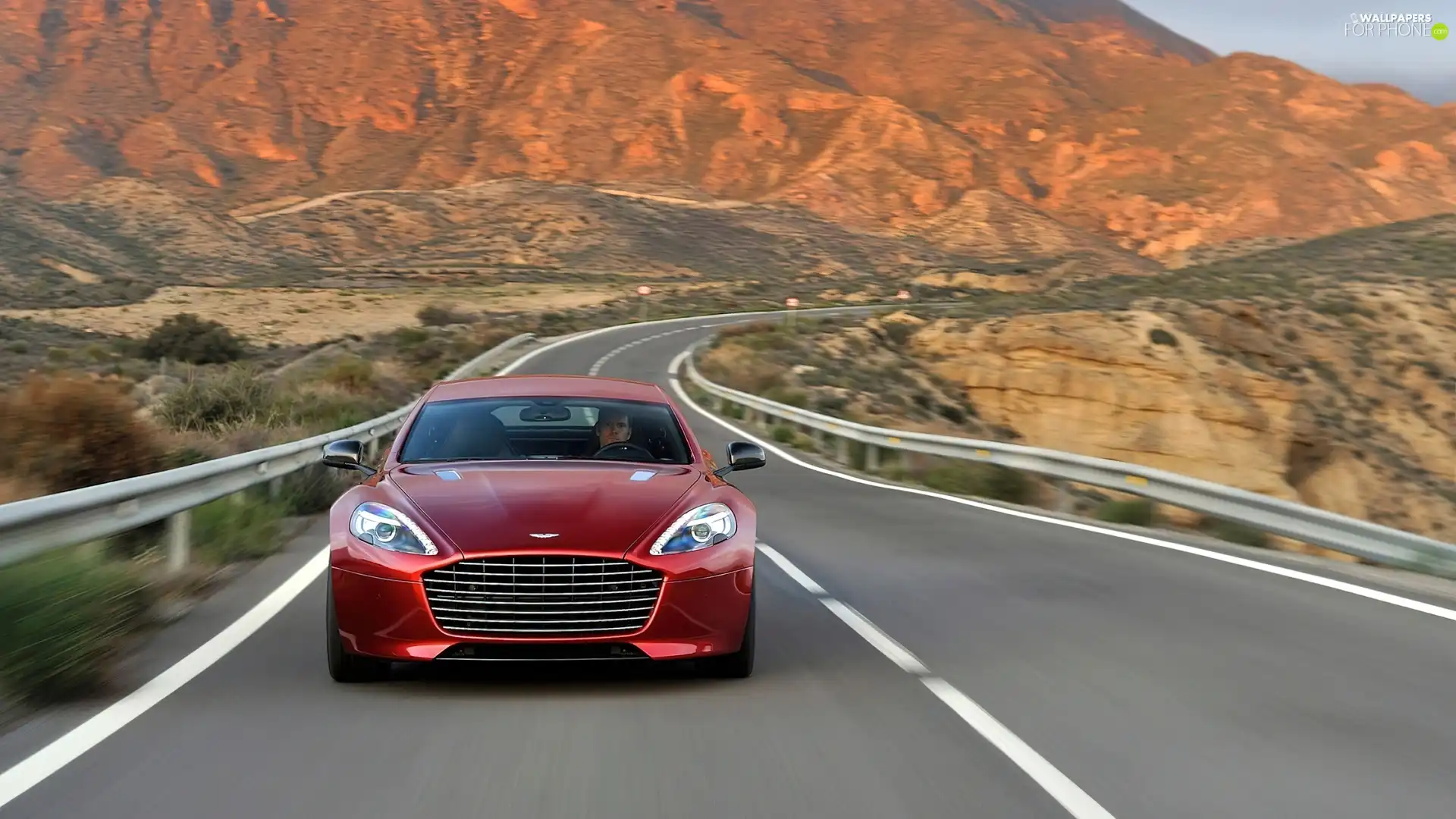 Aston Martin, Way, Mountains