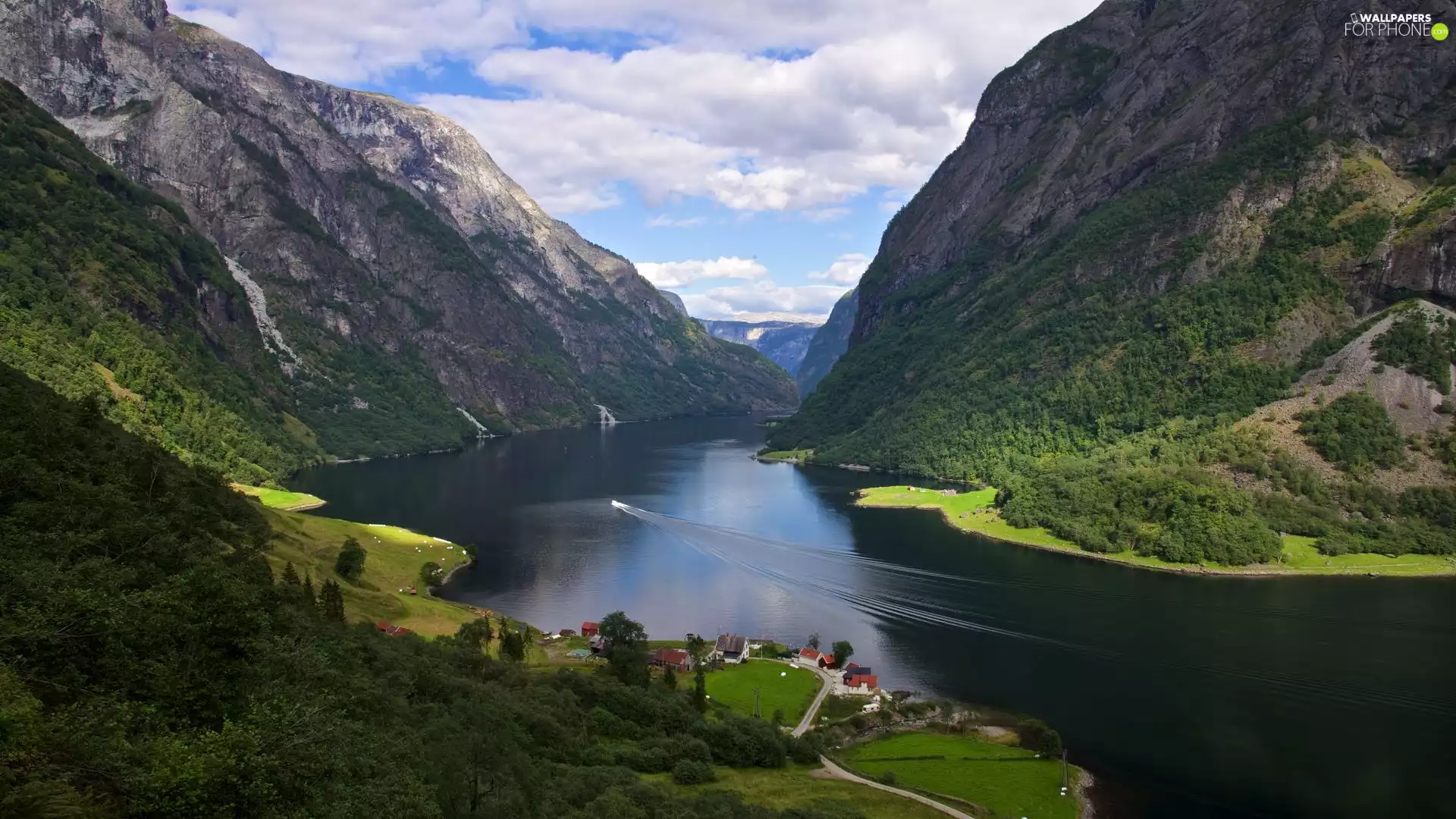 Mountains, Norway, Fiord Naer&oslash;yfjorden