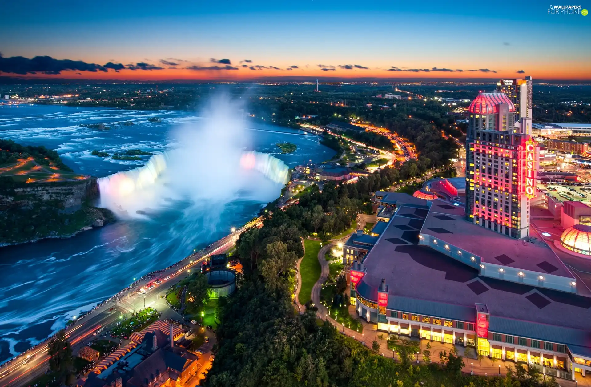 Aerial View, Niagara Falls, Picture of Town
