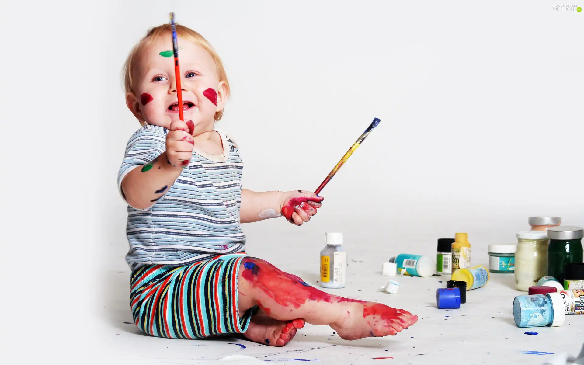 Kid, Paints