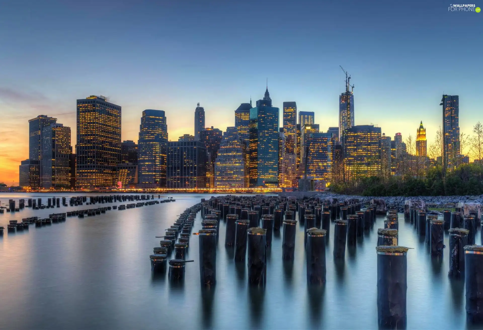 Pale, skyscrapers, water