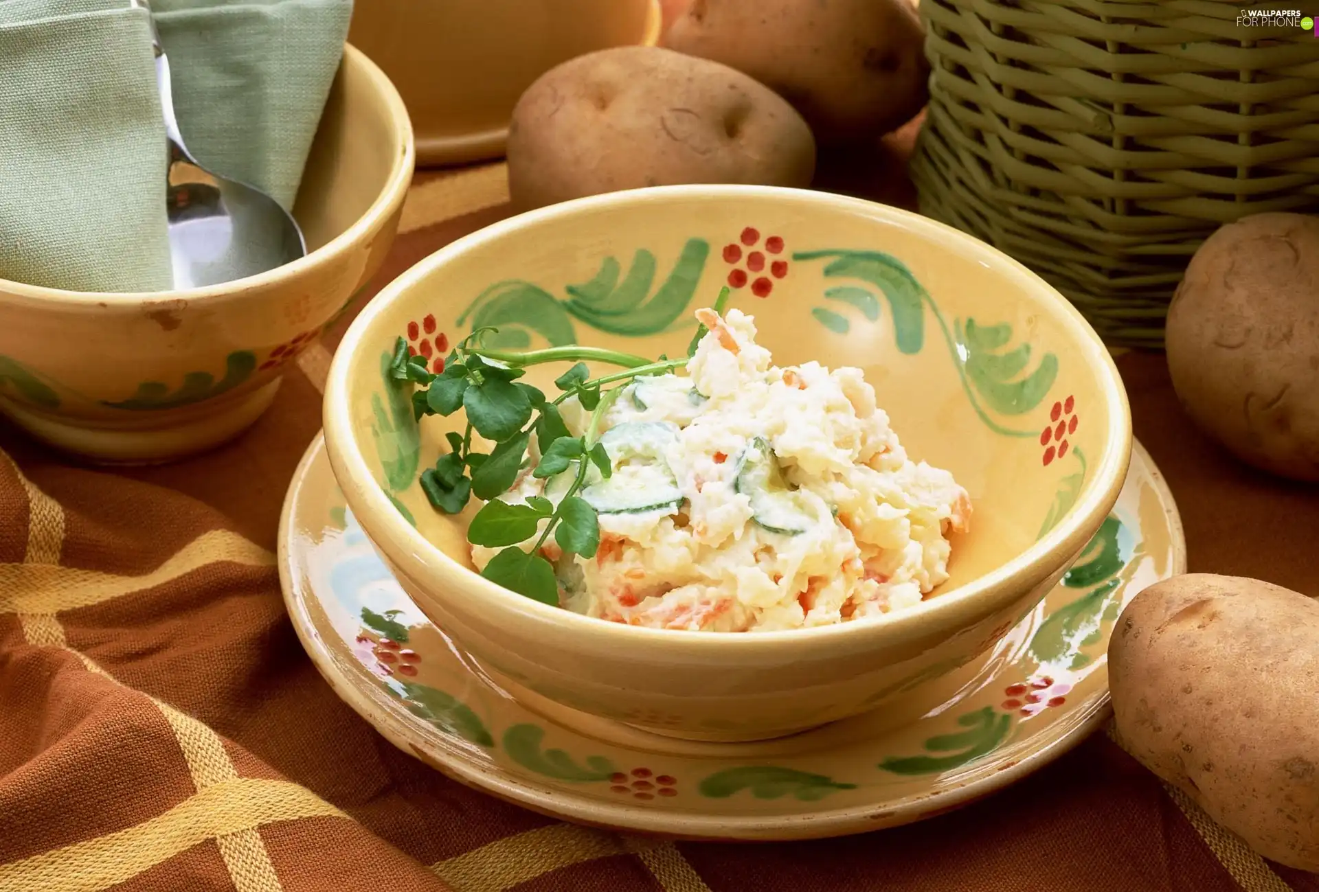 salad, potato