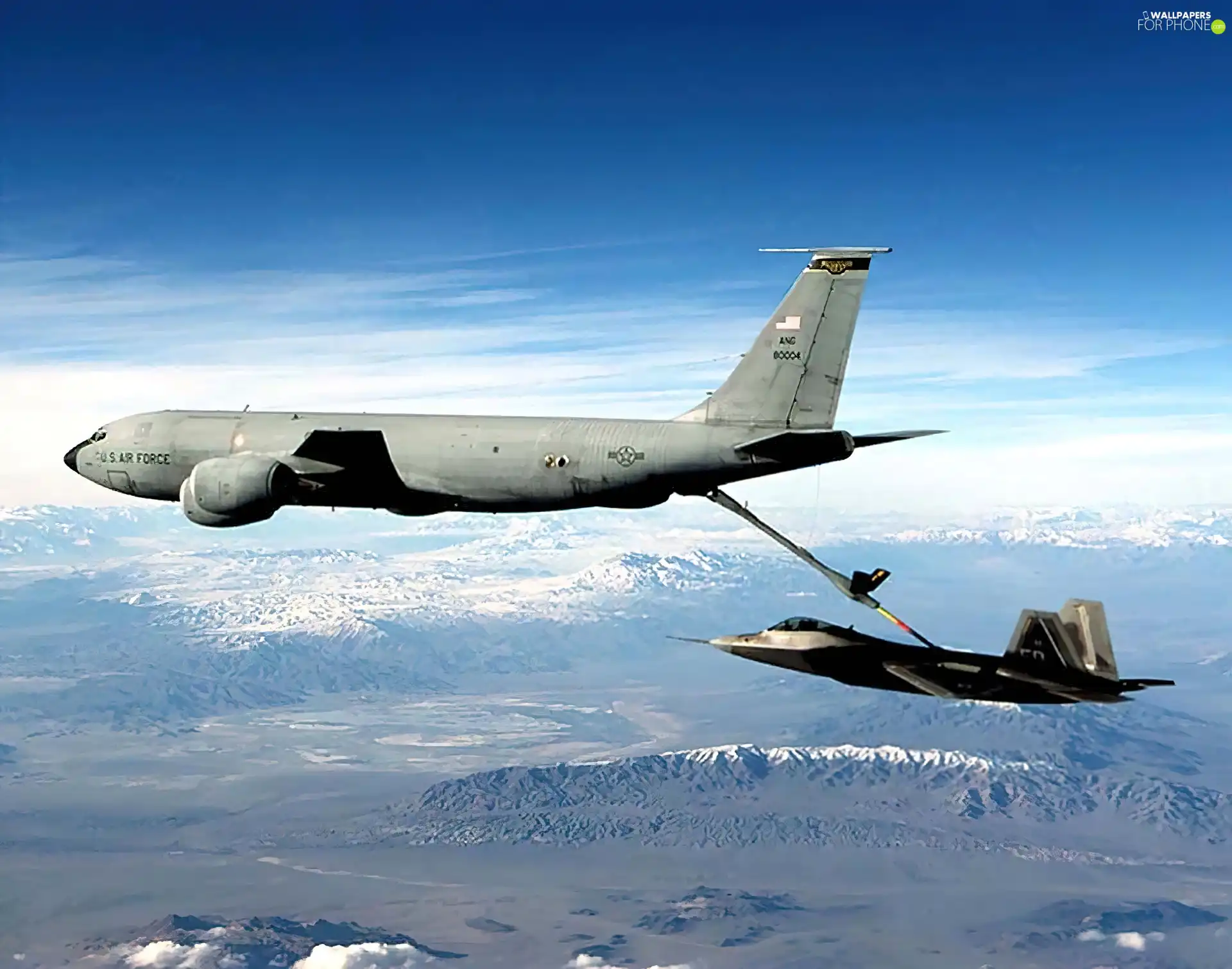 KC-135 Stratotanker, Refueling