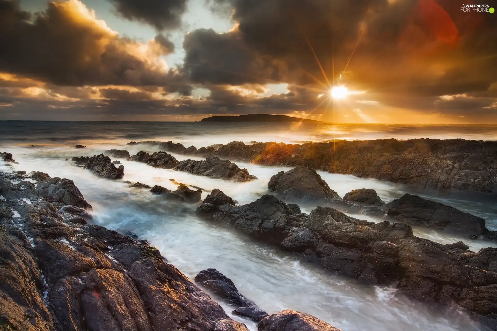clouds, rays of the Sun, rocks, Great Sunsets, sea