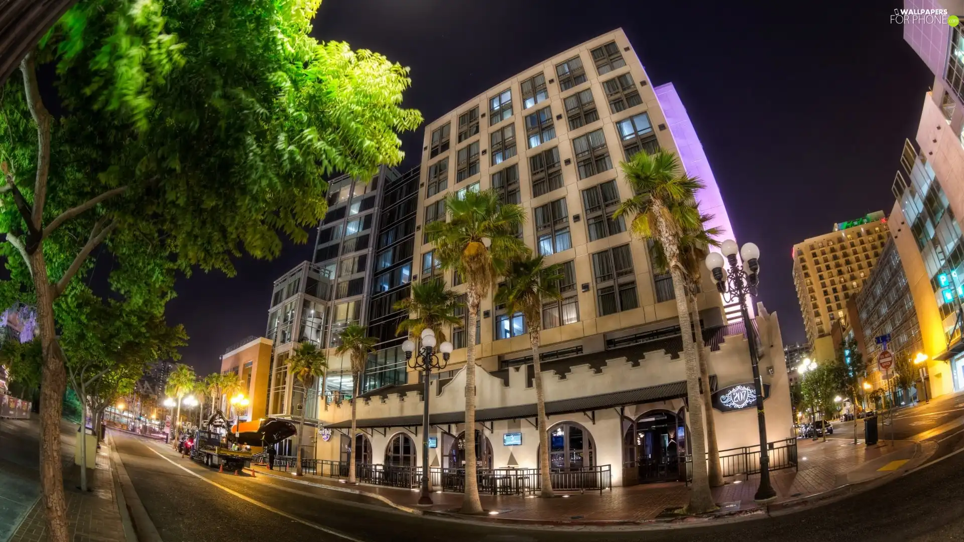 San Diego, Night