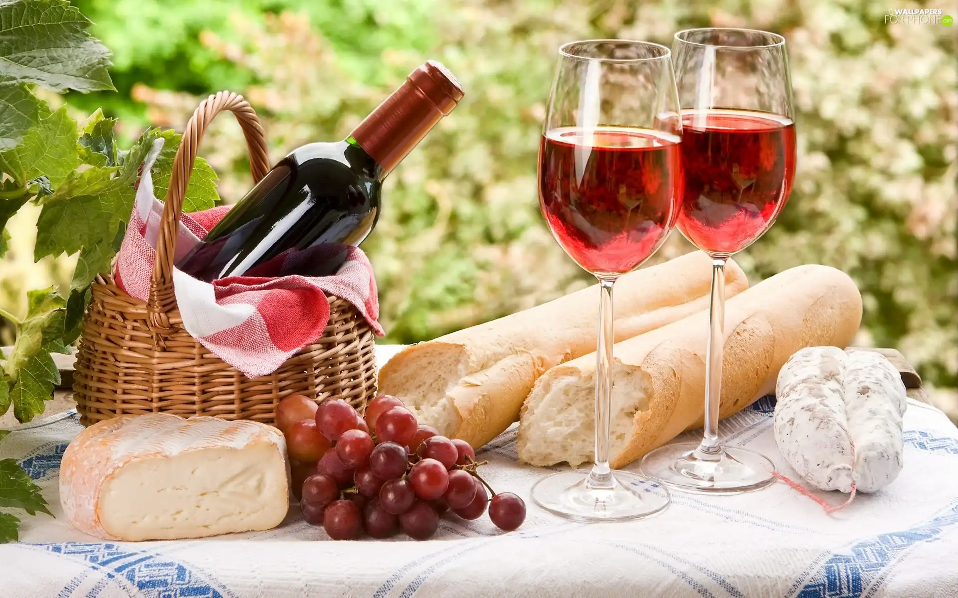 roll, Bottle, sausage, Grapes, cheese, Wines