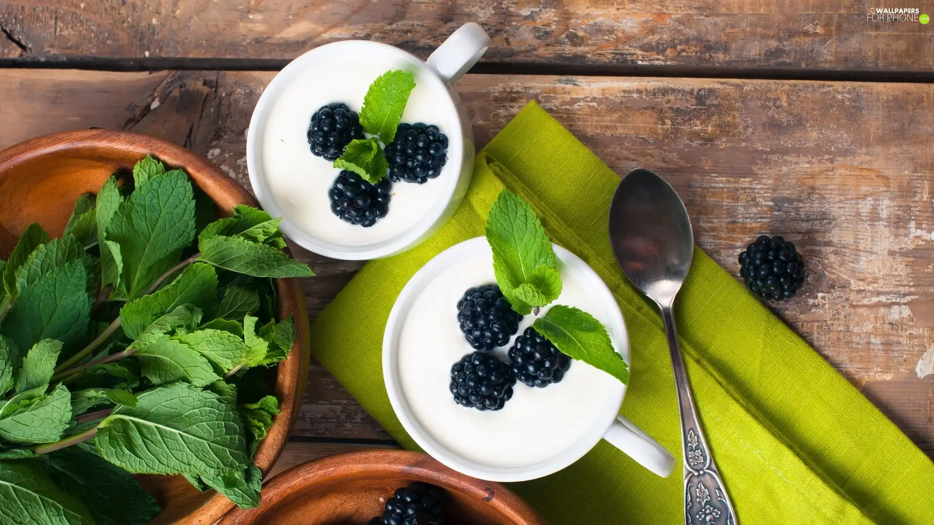 teaspoon, Plates, leaves, mint, blackberries