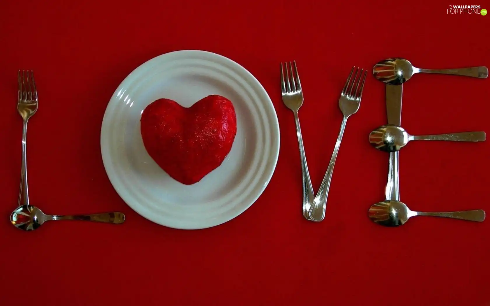 cutlery, Heart, text, plate