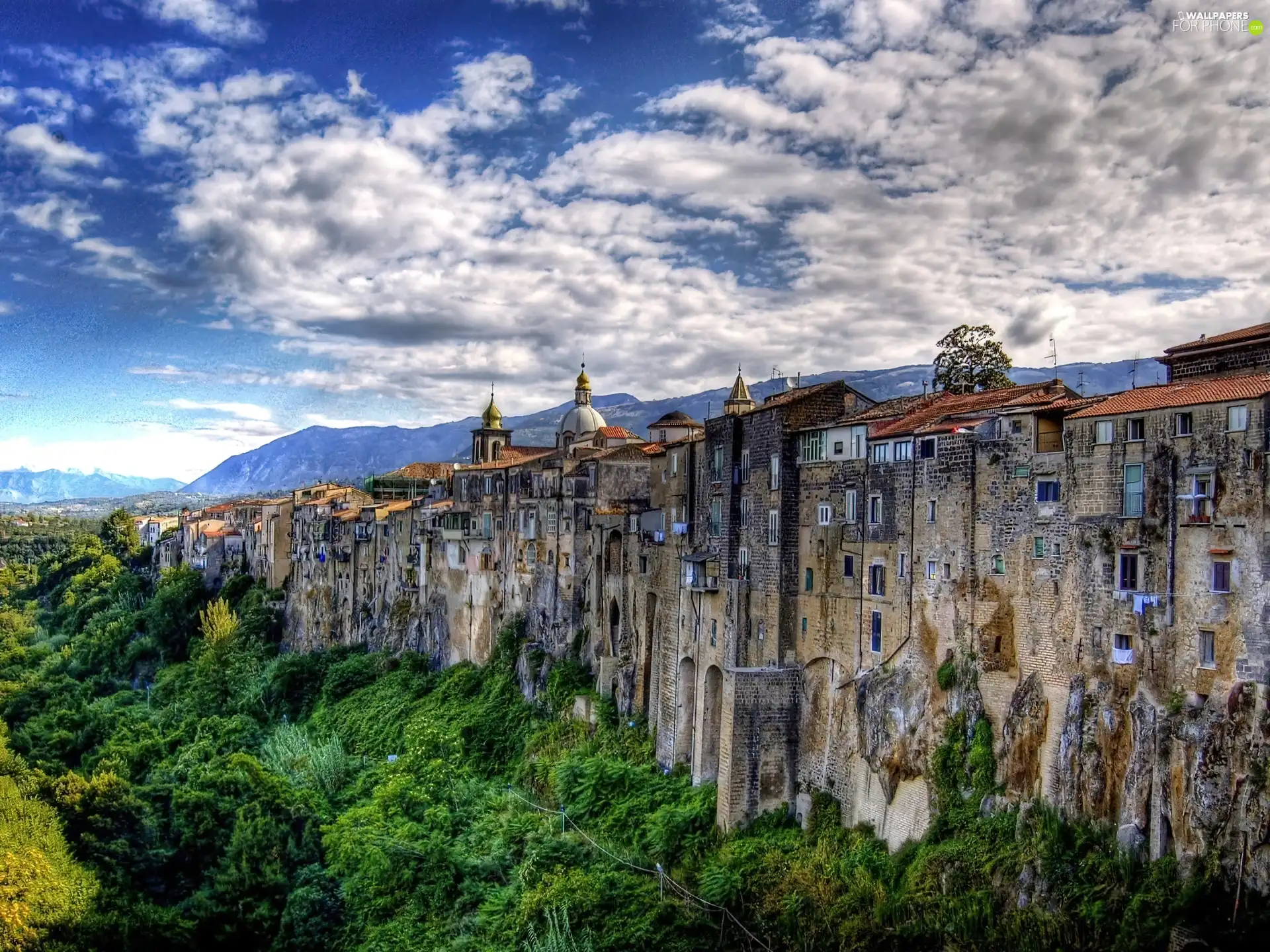 Houses, Town, the walls