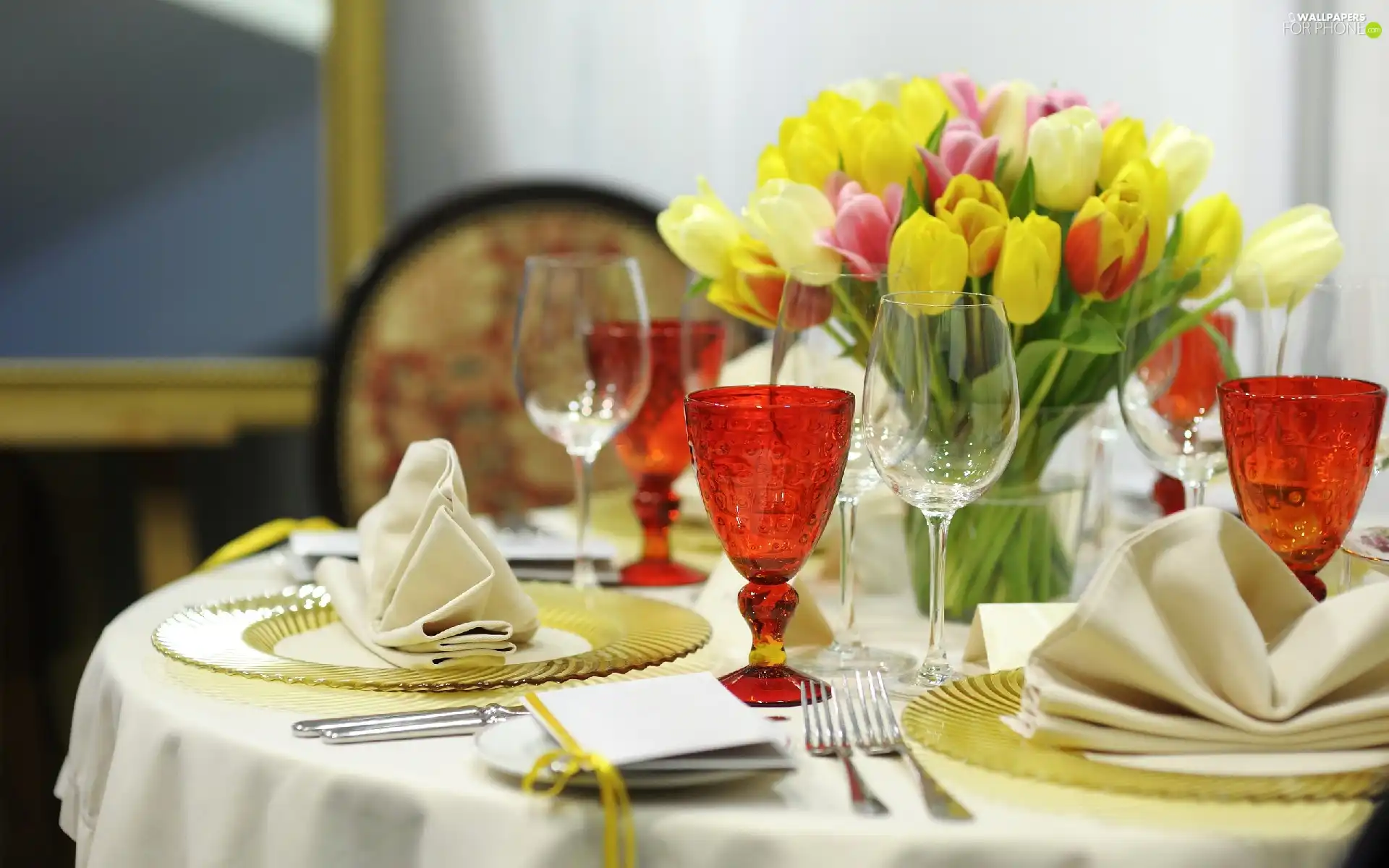 Tulips, service, table