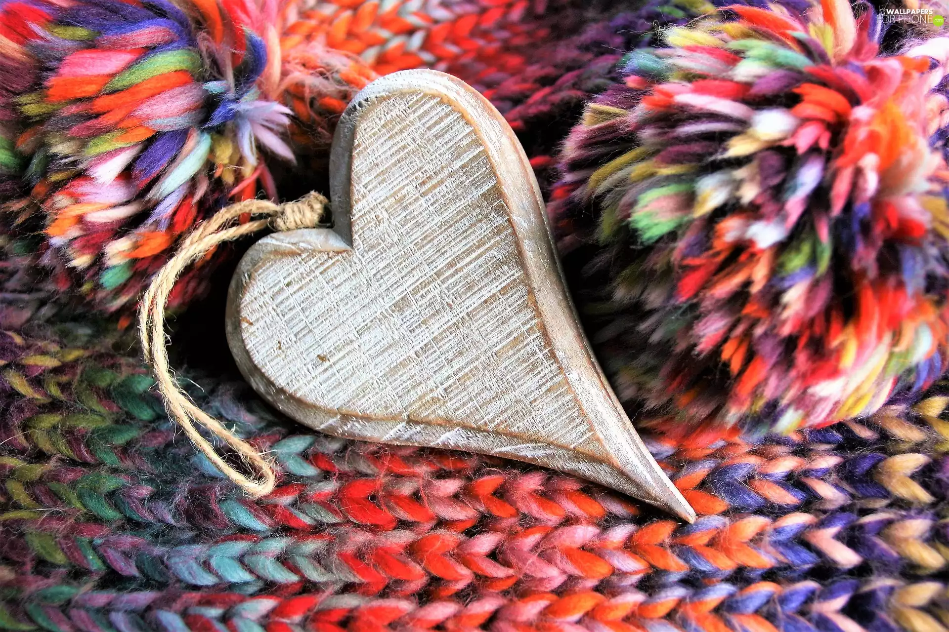 wood, Heart, Fringe, Coloured, Strands, Pendant, Love things, wool